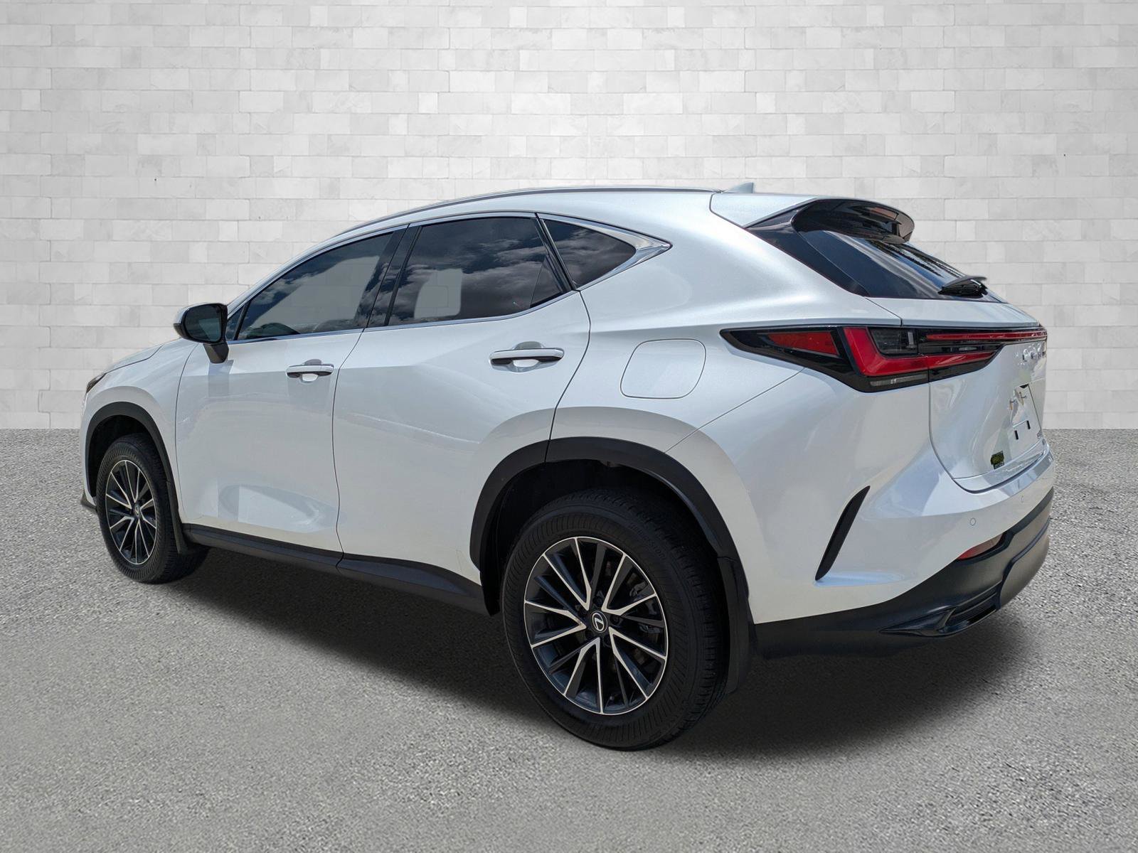 Used 2024 Lexus NX 350 AWD image 4