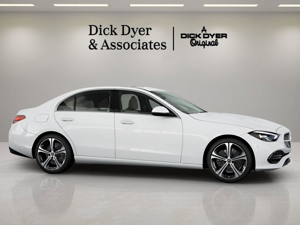 Used 2025 Mercedes-Benz C 300 Sedan image 3