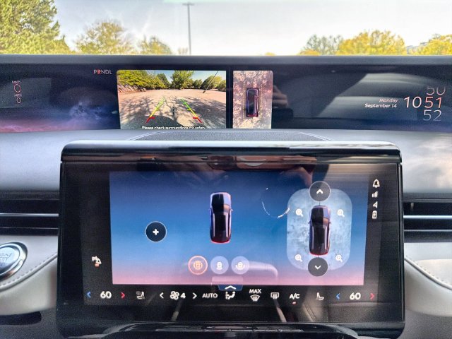 New 2026 Lincoln Nautilus Reserve AWD/4WD image 17