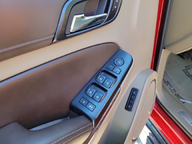 Used 2015 Chevrolet Tahoe LT RWD image 17