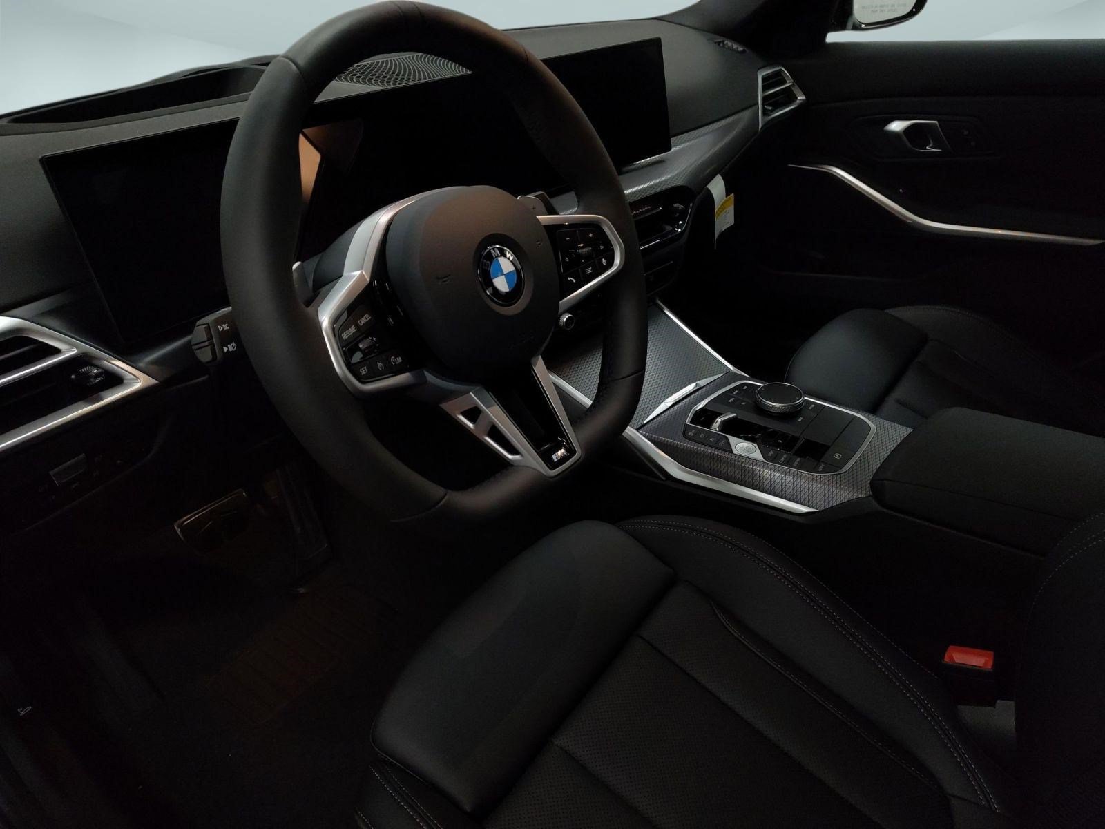 Used 2026 BMW 330i xDrive Sedan w/ M Sport Package AWD/4WD image 4
