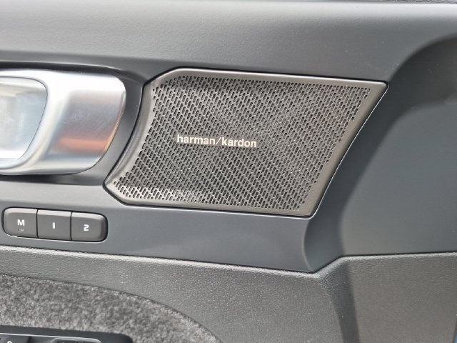 Certified 2024 Volvo XC40 Recharge Ultimate w/ Protection Package Premier RWD image 25