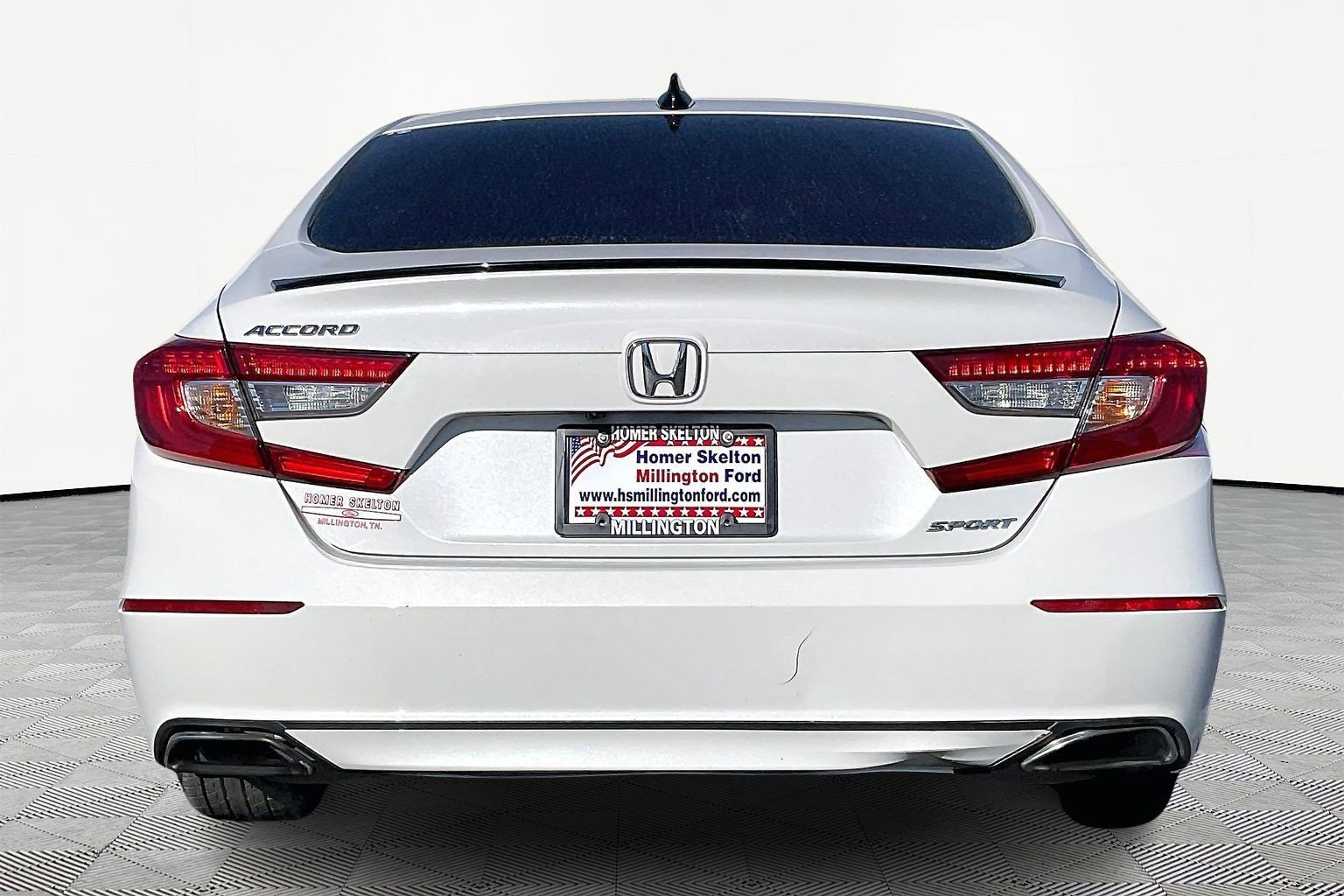 Used 2022 Honda Accord Sport image 4