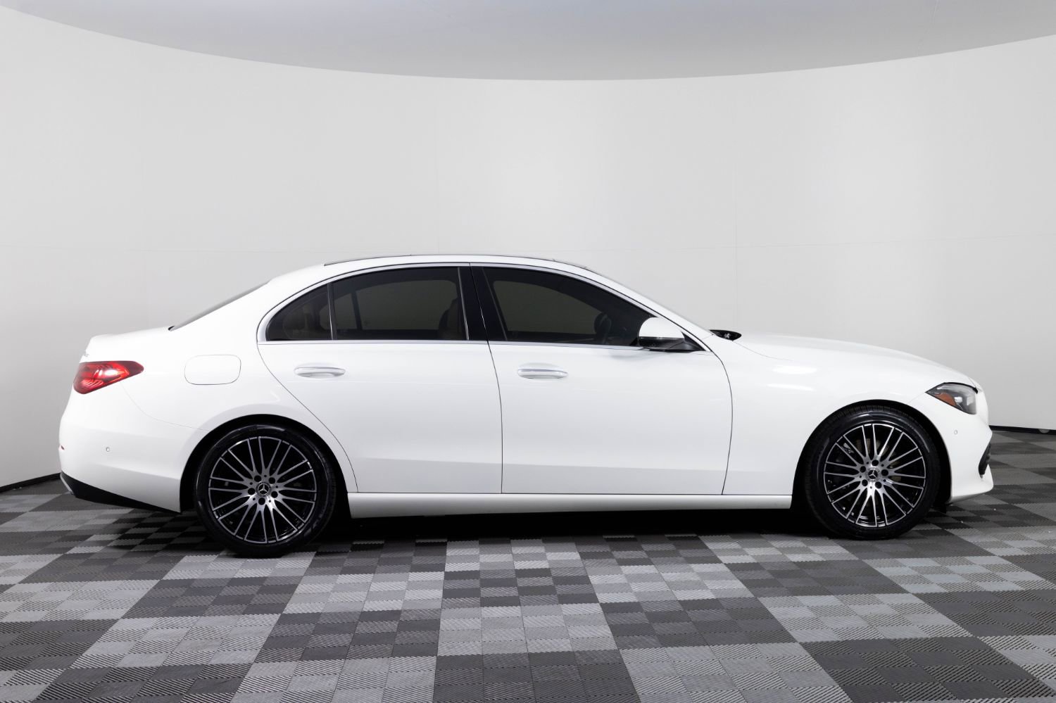 Used 2022 Mercedes-Benz C 300 4MATIC Sedan image 9