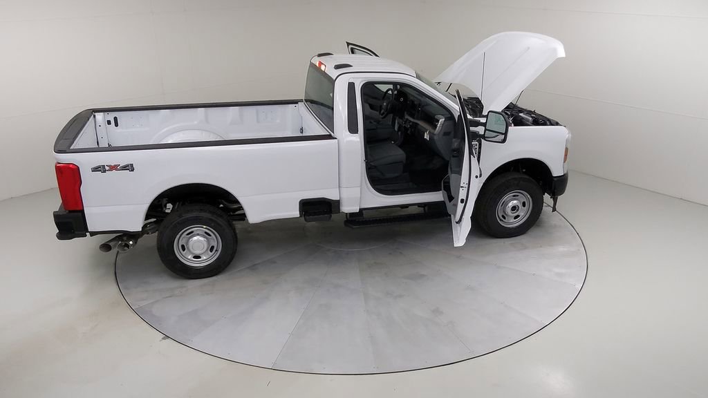 New 2026 Ford F250 XL w/ F-250 >10K GVWR Package image 45