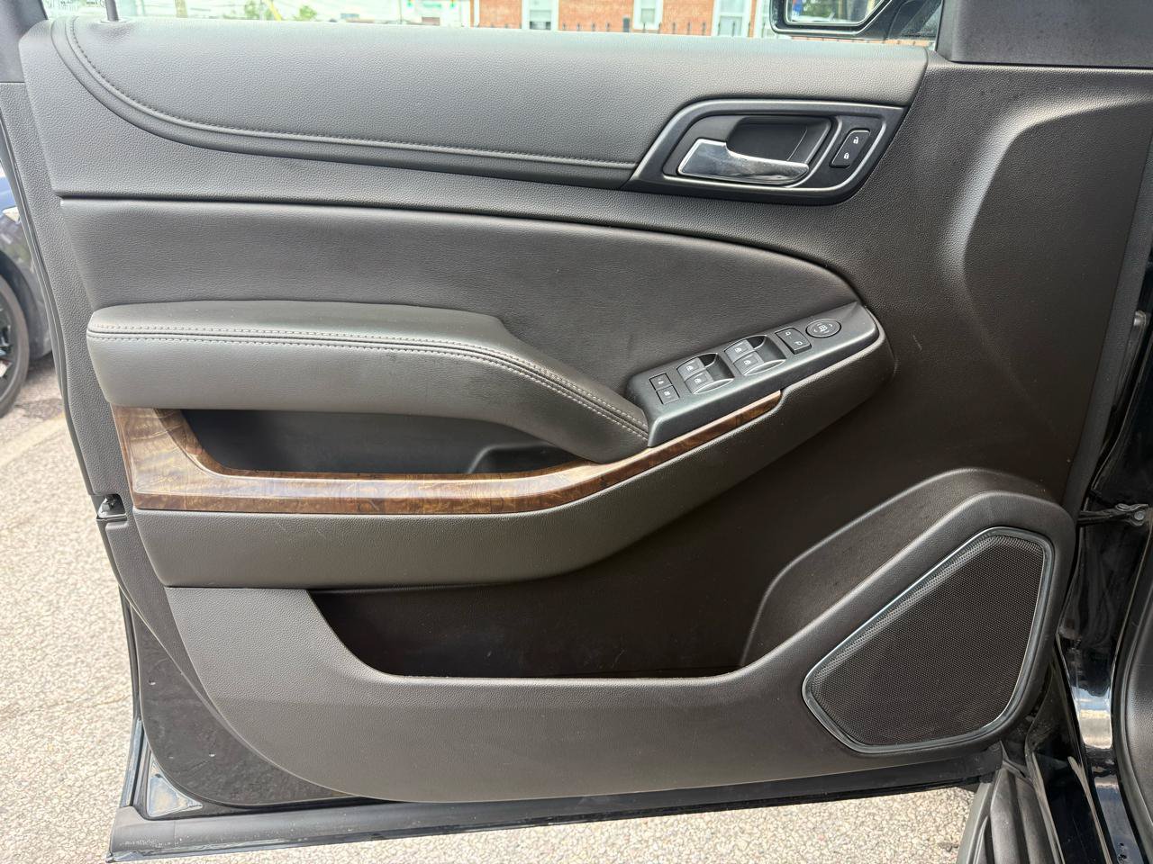 Used 2020 Chevrolet Tahoe 4WD image 36