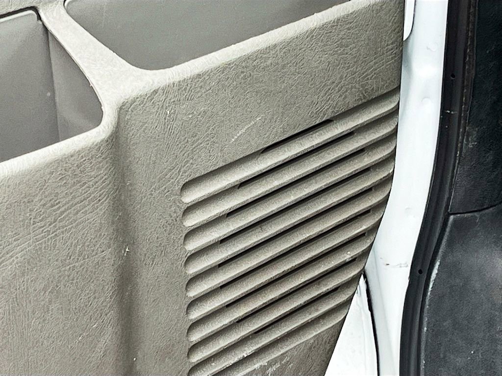 Used 2023 GMC Savana 3500 Extended w/ Driver Convenience Package RWD image 18