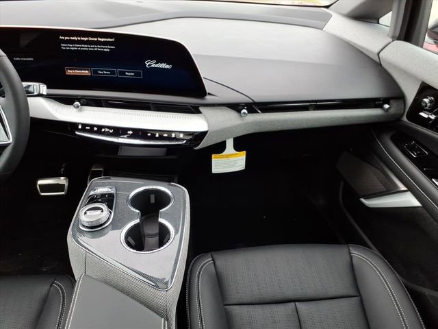New 2026 Cadillac Optiq Sport 2 image 17