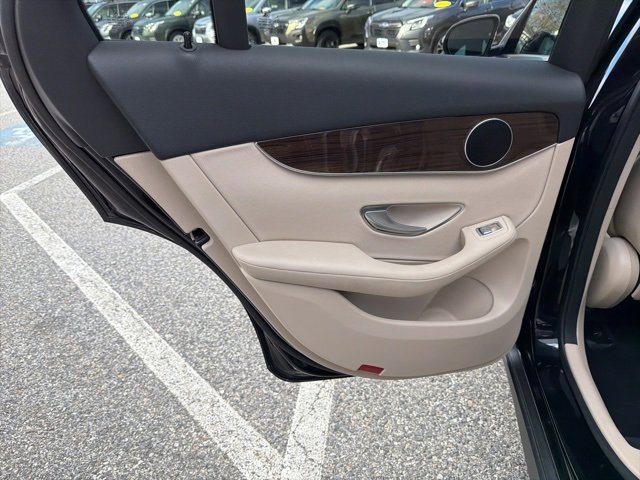 Used 2021 Mercedes-Benz GLC 300 4MATIC image 33