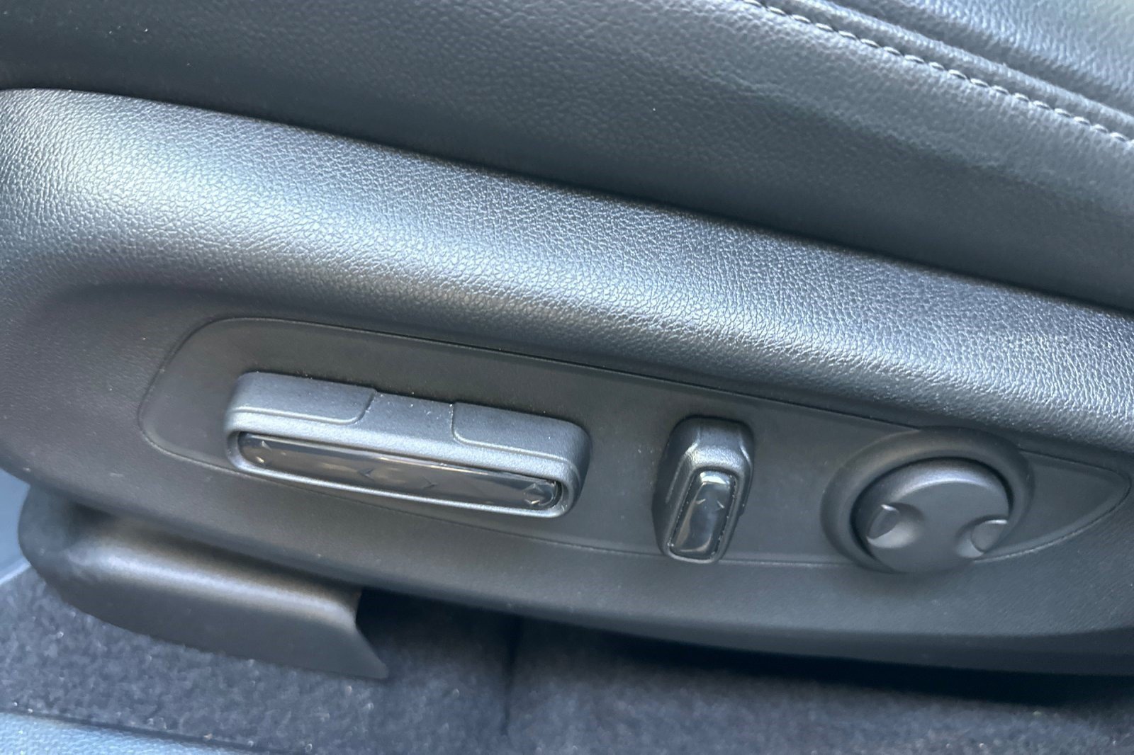 Used 2024 Honda CR-V EX-L image 13