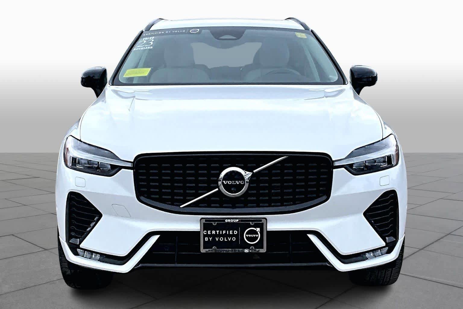 Certified 2023 Volvo XC60 B5 Plus w/ Climate Package image 4
