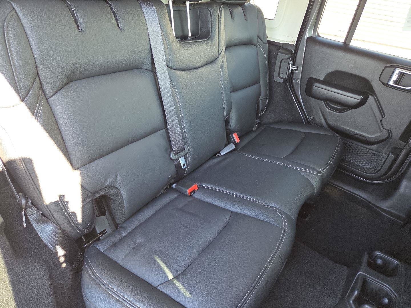 Used 2021 Jeep Wrangler Unlimited Sport AWD/4WD image 17