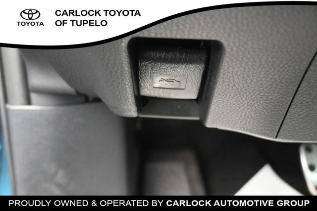 Used 2025 Toyota Camry SE FWD image 21