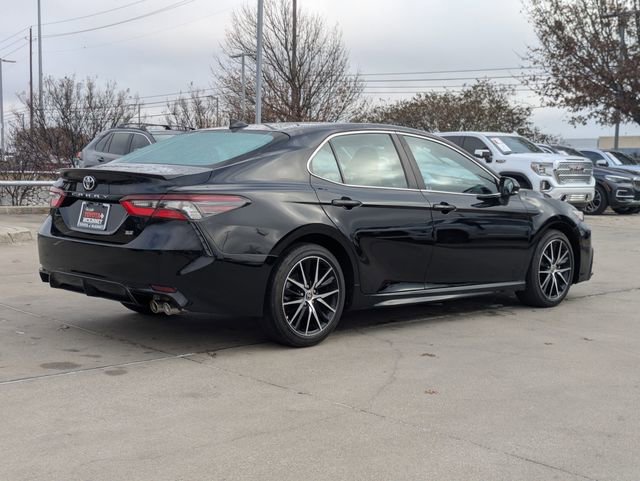 Used 2024 Toyota Camry SE image 6