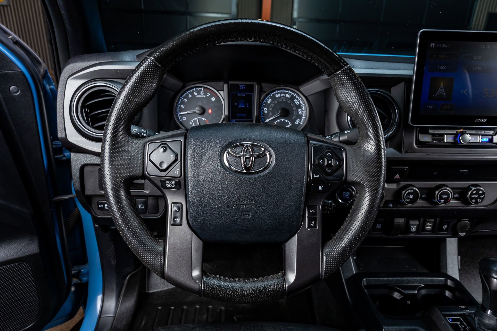 Used 2019 Toyota Tacoma TRD Off-Road AWD/4WD image 17