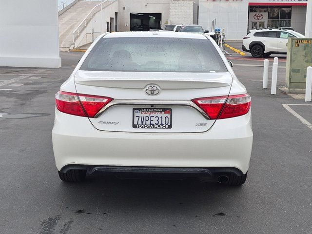 Used 2017 Toyota Camry XSE w/ Moonroof Package FWD image 9