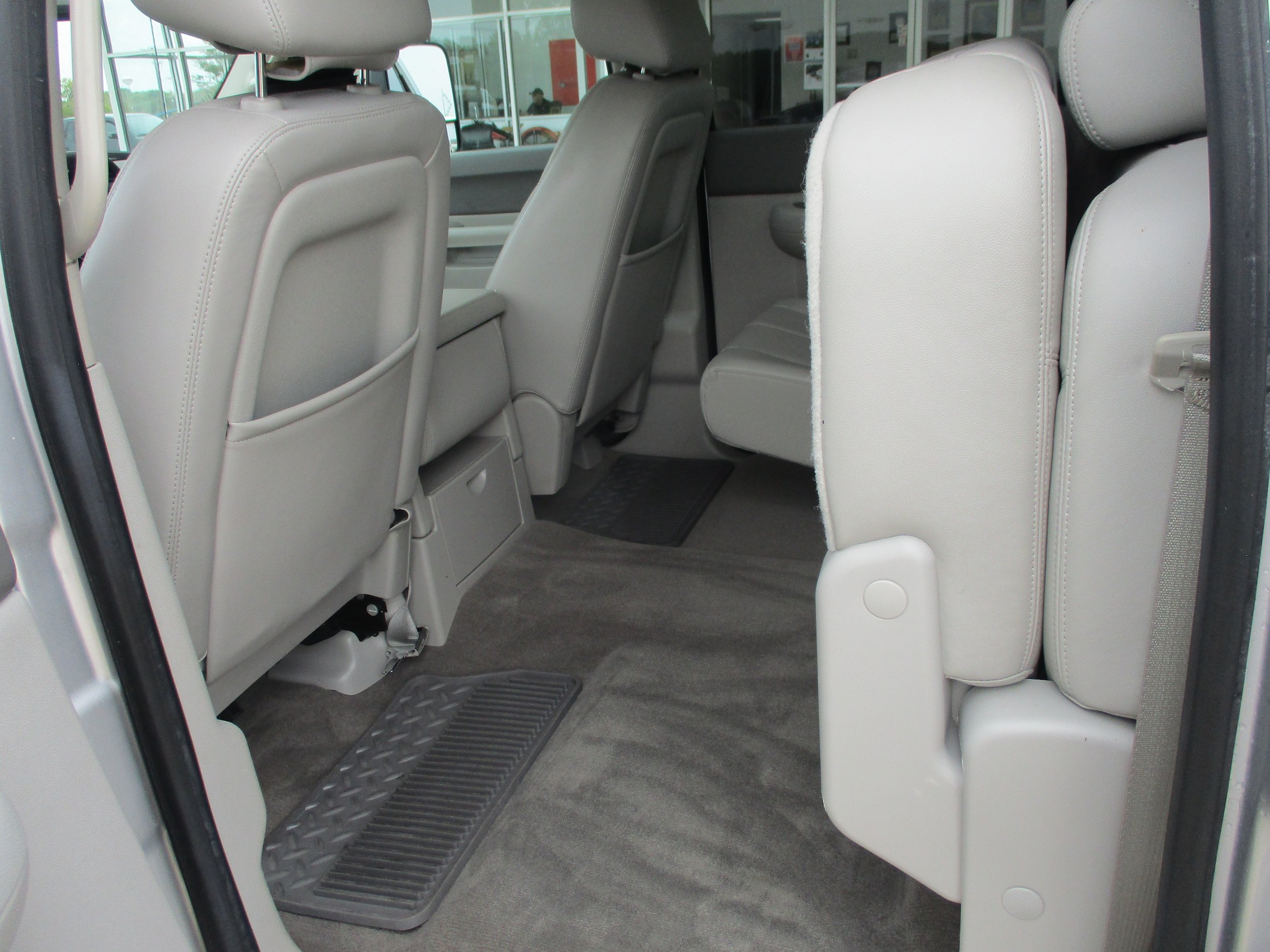Used 2014 GMC Sierra 2500 SLE w/ SLE Preferred Package RWD image 5