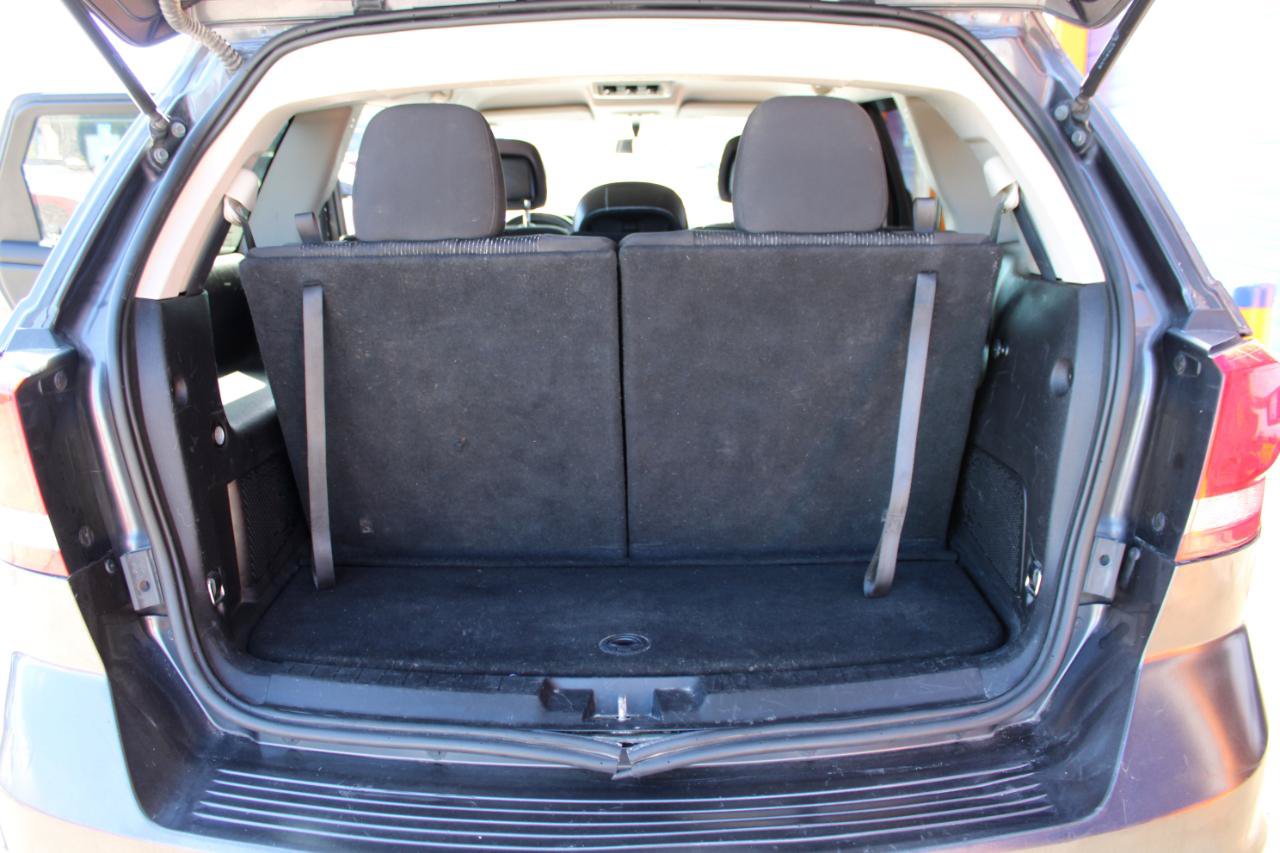 Used 2016 Dodge Journey SXT w/ Comfort/Convenience Group FWD image 9
