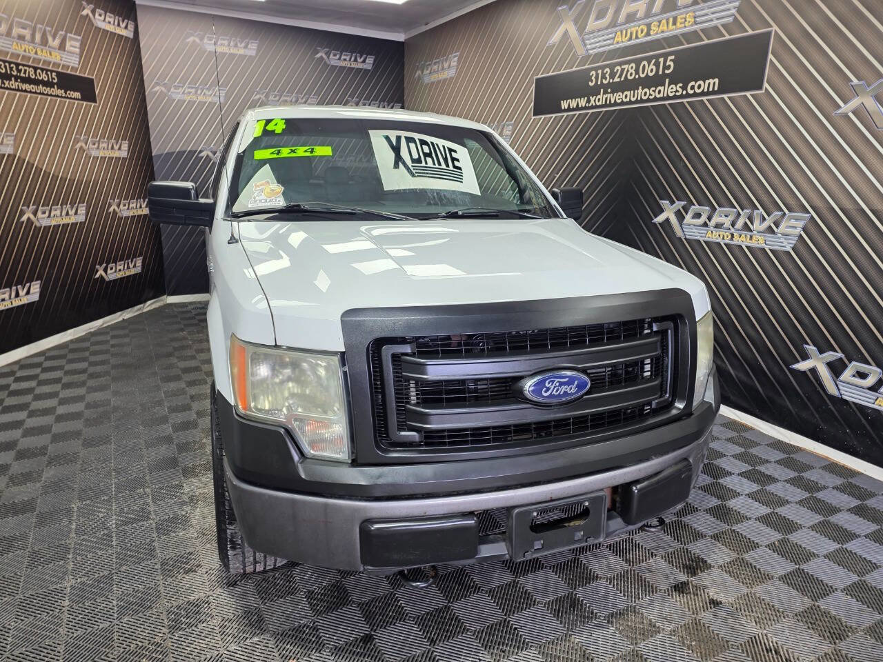Used 2014 Ford F150 XL w/ Trailer Tow Package image 4
