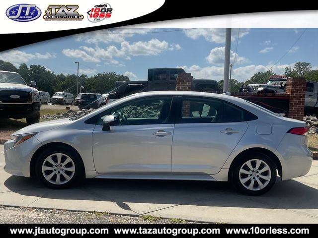Used 2023 Toyota Corolla LE FWD image 4