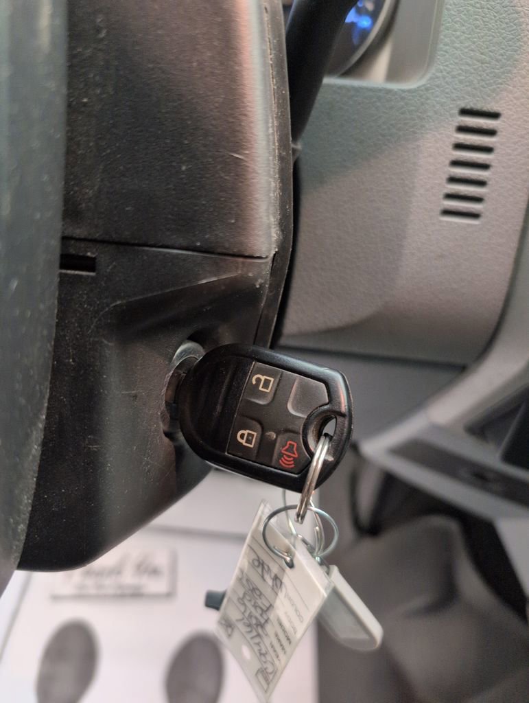 Used 2016 Ford F250 XLT w/ XLT Value Package image 41