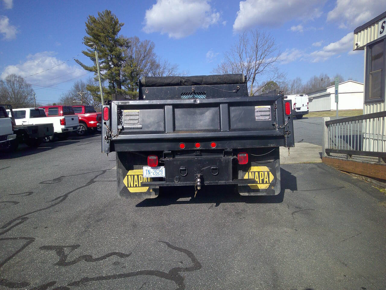 Used 2005 Ford F350 4x4 Regular Cab DRW Super Duty image 4