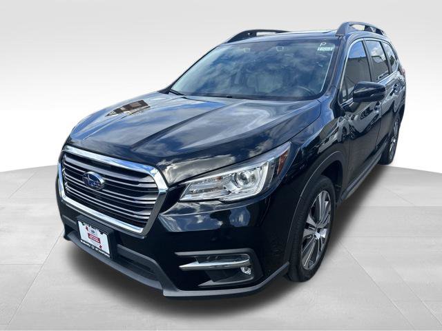 Used 2022 Subaru Ascent Limited w/ Technology Package AWD/4WD image 3