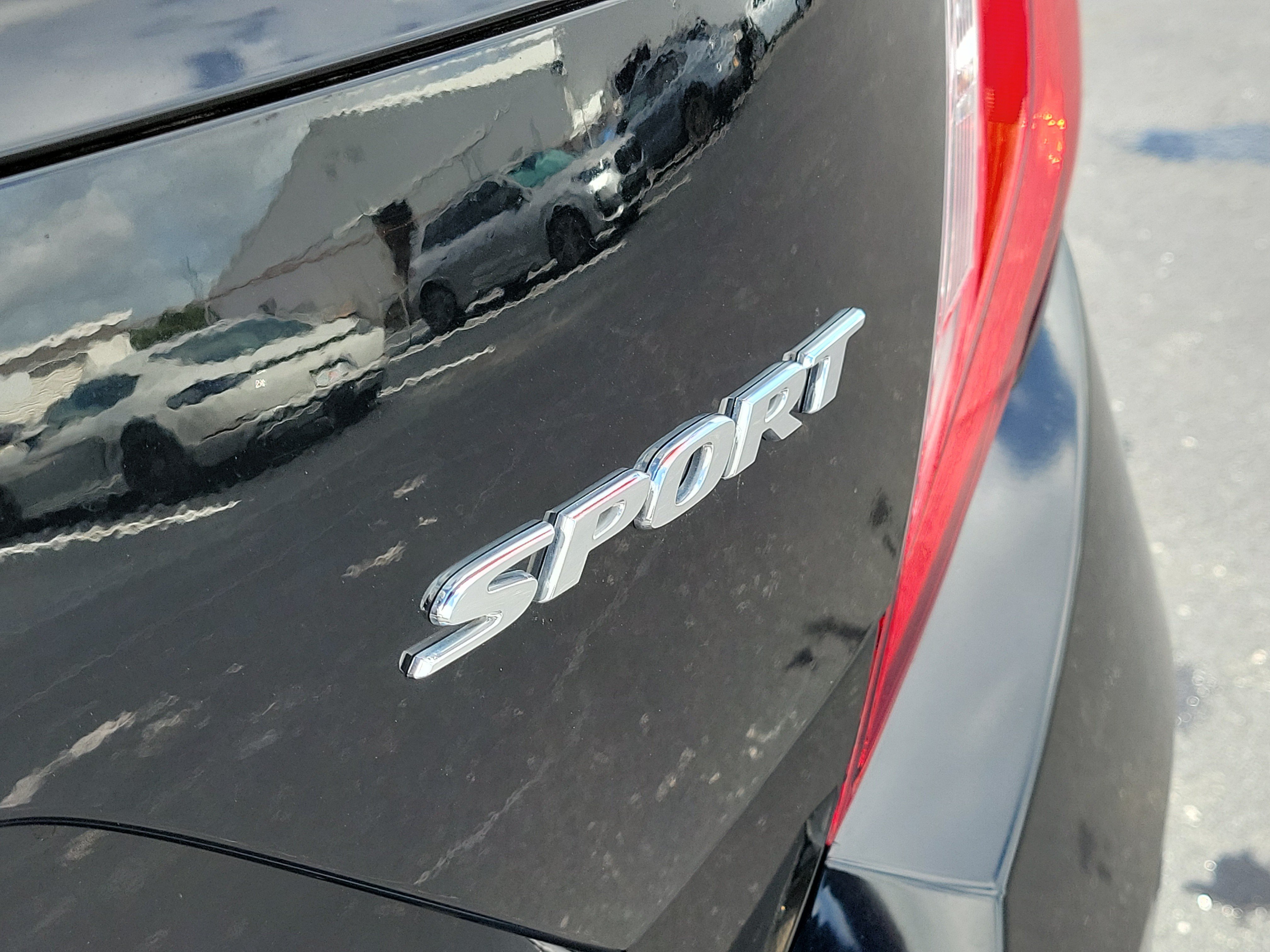 Used 2020 Honda Civic Sport image 6