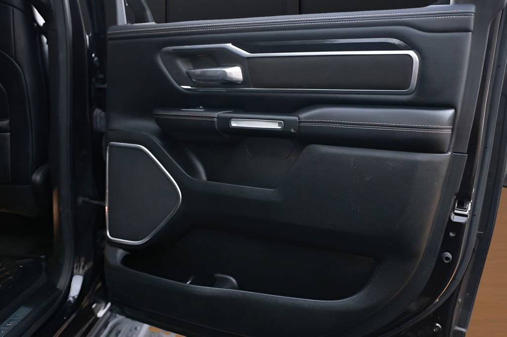 Used 2021 RAM 1500 Laramie AWD/4WD image 27