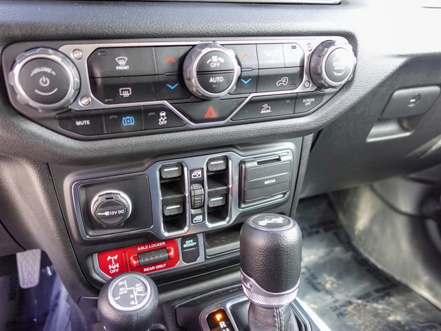 Used 2024 Jeep Wrangler Unlimited image 19