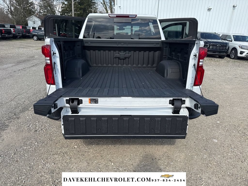 Certified 2022 Chevrolet Silverado 1500 LTZ w/ LTZ Premium Package AWD/4WD image 32
