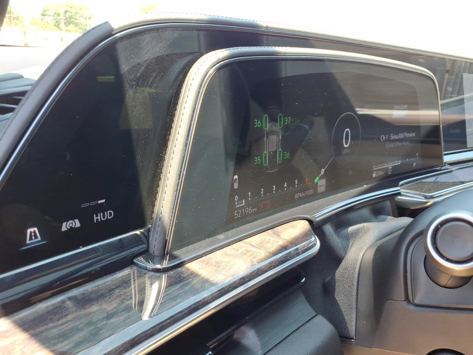Used 2021 Cadillac Escalade Premium Luxury AWD/4WD image 26