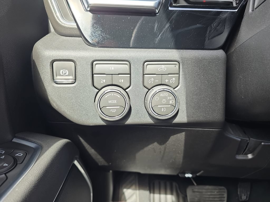 New 2026 Chevrolet Silverado 3500 LT w/ Convenience Package AWD/4WD image 25
