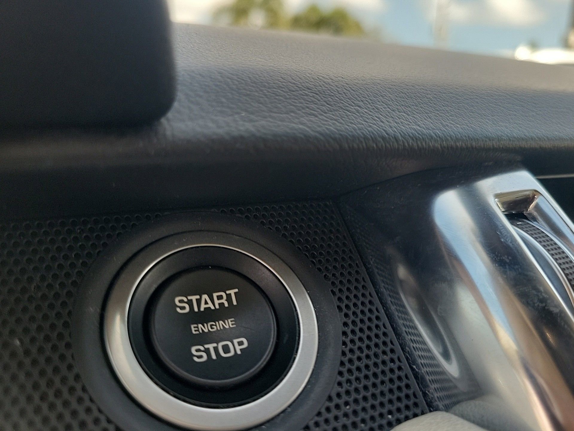 Used 2022 Land Rover Range Rover Sport HSE Silver Edition image 31