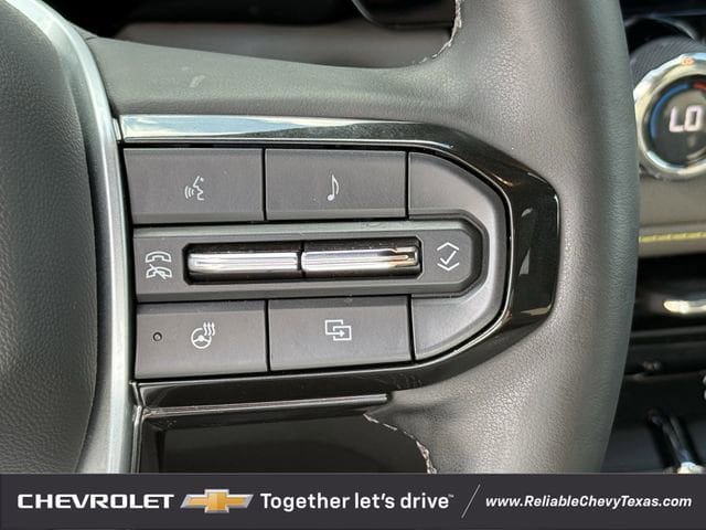 Used 2024 Chevrolet Colorado ZR2 w/ ZR2 Convenience Package III AWD/4WD image 16