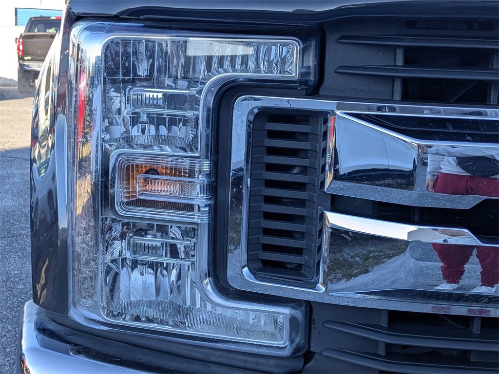 Used 2019 Ford F250 XLT w/ XLT Value Package image 9