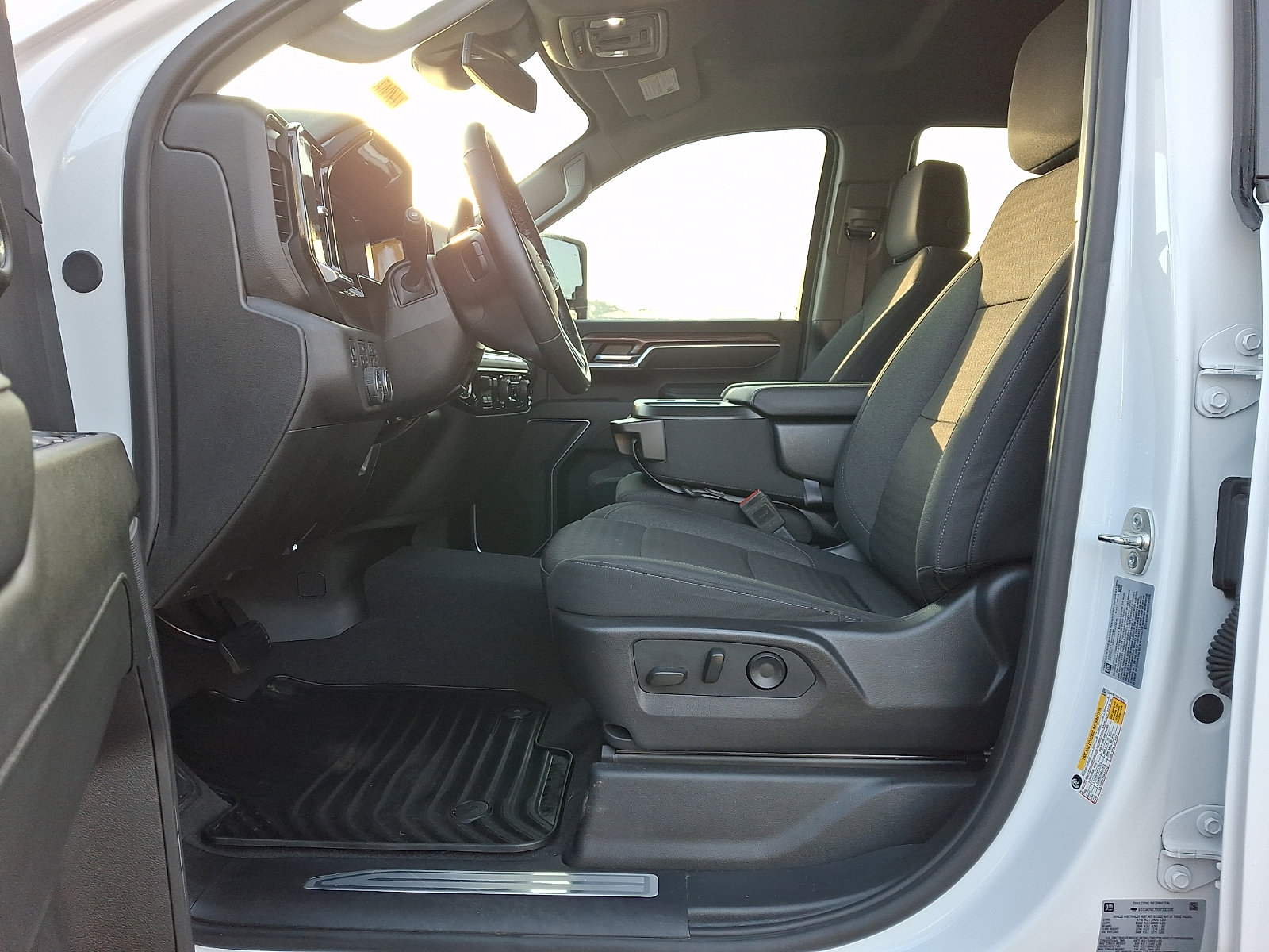 Used 2025 Chevrolet Silverado 2500 LT w/ All Star Edition AWD/4WD image 15