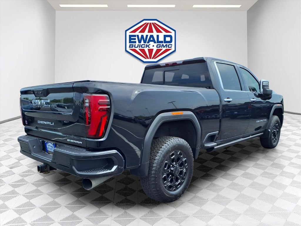 Used 2024 GMC Sierra 2500 Denali Ultimate w/ Max Trailering Package AWD/4WD image 4