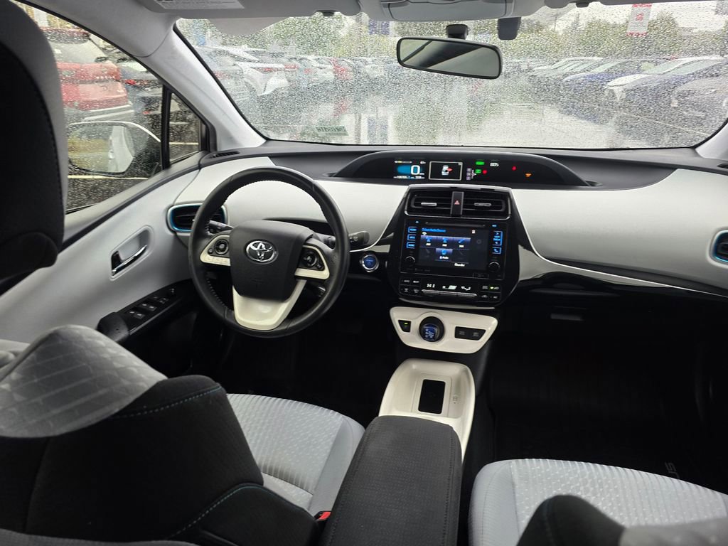 Used 2016 Toyota Prius Three FWD image 10