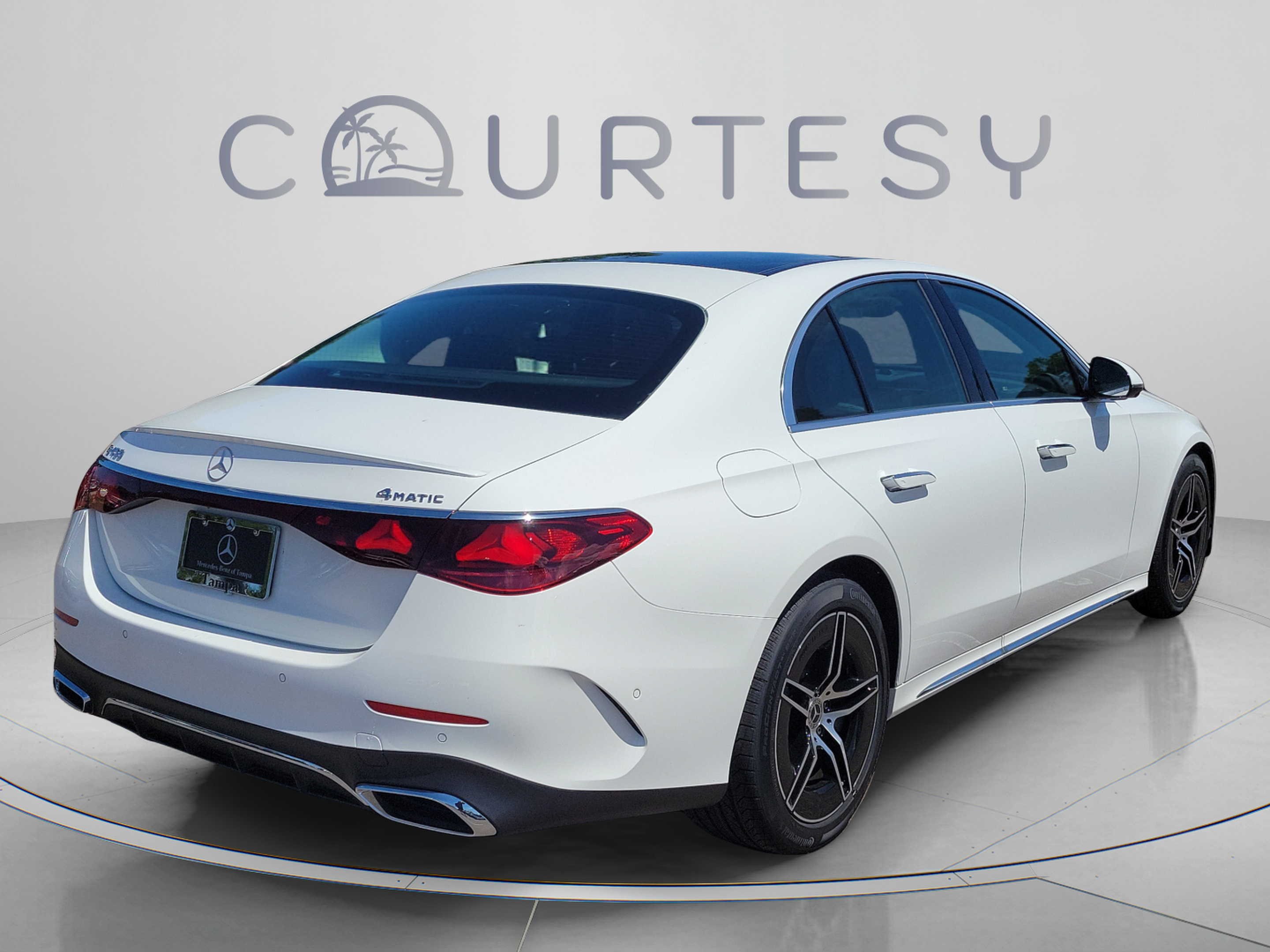 New 2026 Mercedes-Benz E 450 4MATIC Sedan image 3