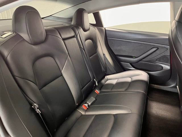 Used 2020 Tesla Model 3 Standard Range Plus image 13
