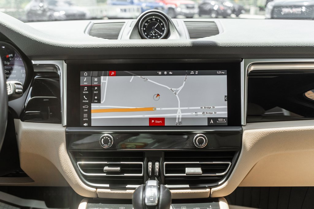 Used 2022 Porsche Macan image 20