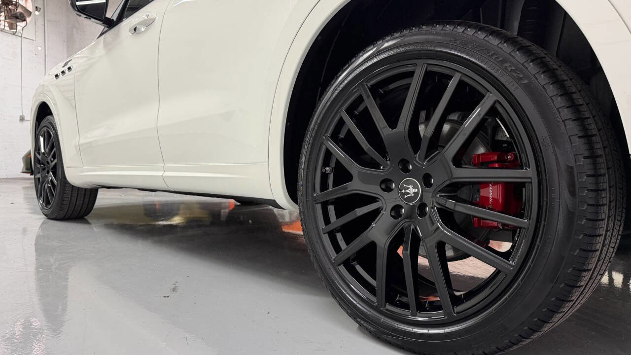 Used 2022 Maserati Levante GT AWD/4WD image 20