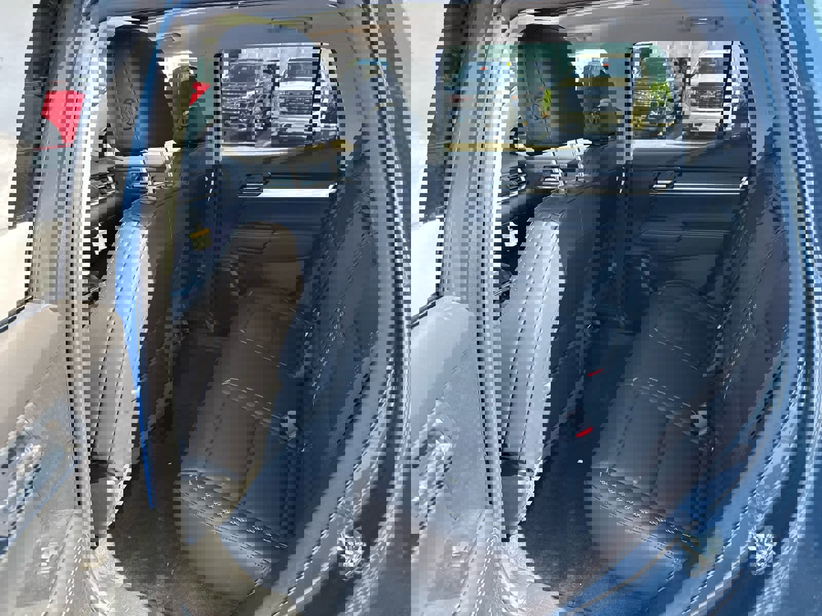 New 2026 GMC Terrain Denali w/ LPO, Black Badging Package AWD/4WD image 24