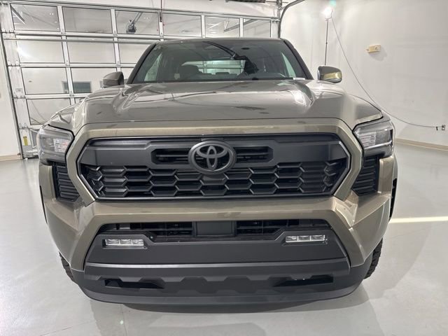 New 2025 Toyota Tacoma TRD Off-Road image 3