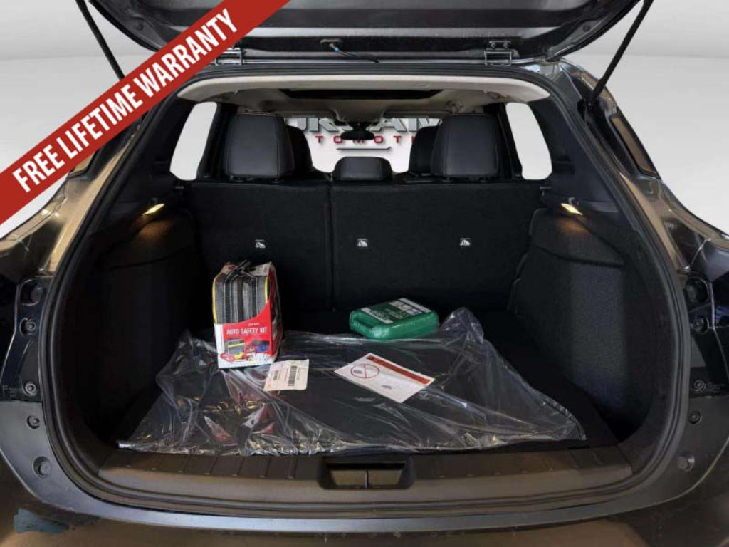 New 2027 Nissan Kicks SR w/ SR Premium Package AWD/4WD image 30