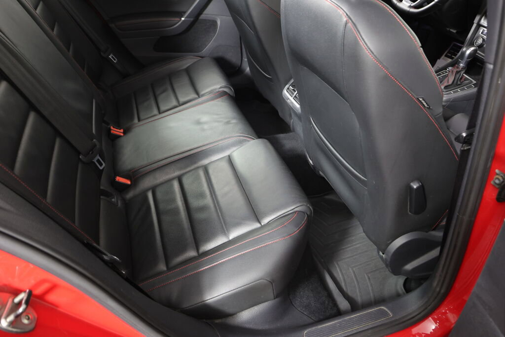 Used 2016 Volkswagen GTI Autobahn image 22