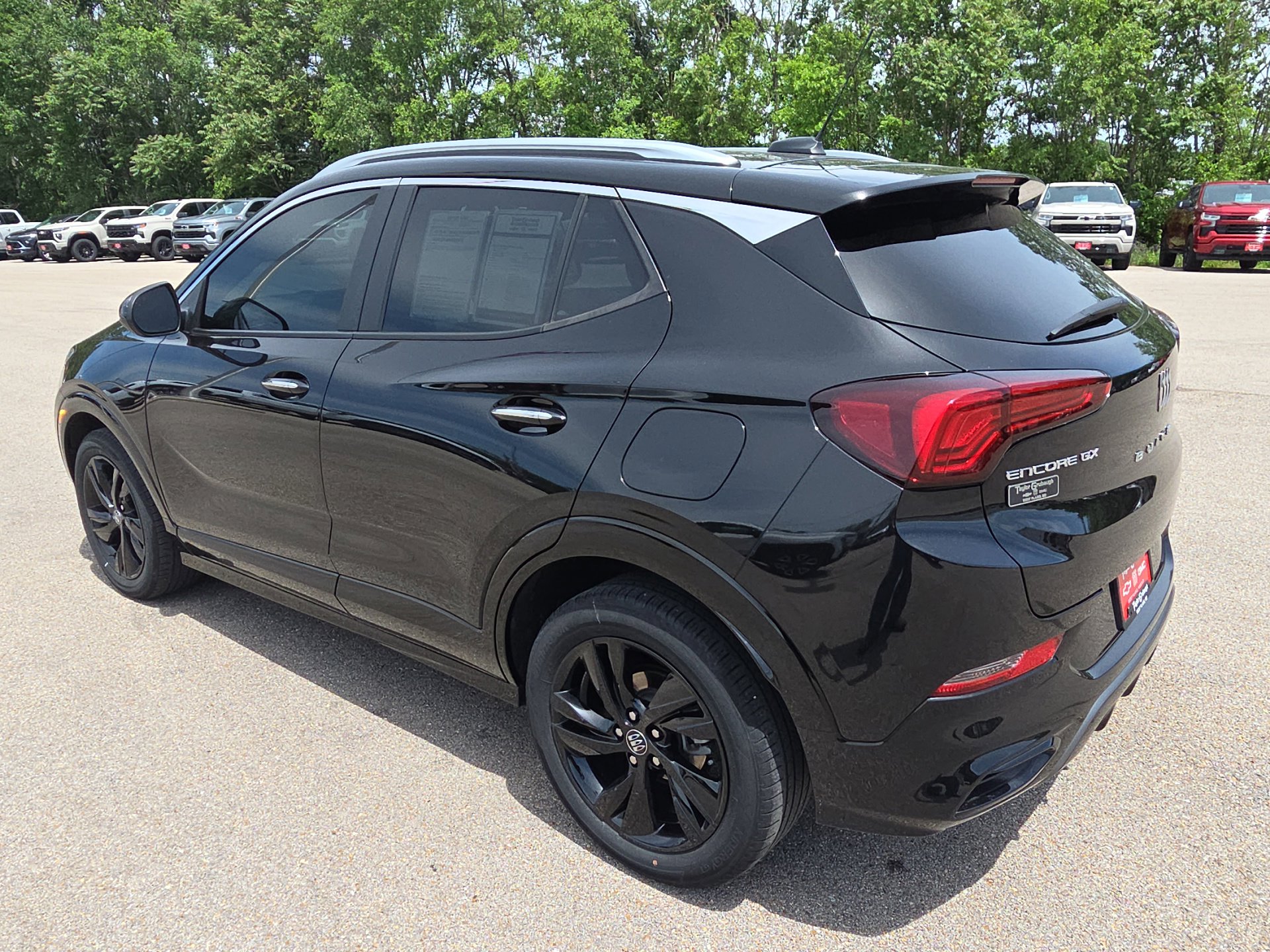 Certified 2024 Buick Encore GX Sport Touring FWD image 6