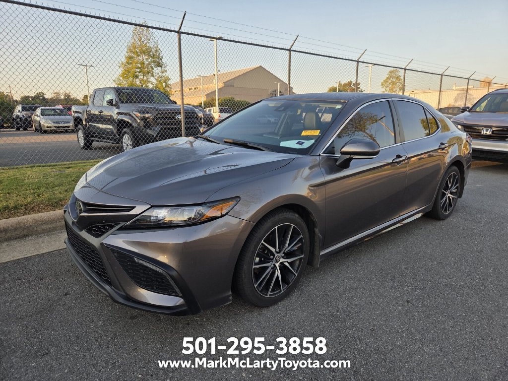 Used 2022 Toyota Camry SE FWD image 10