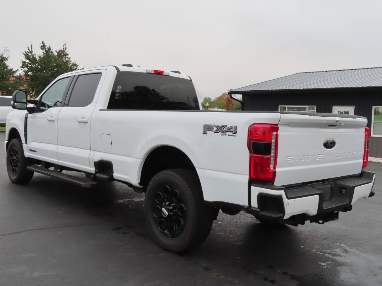 Used 2025 Ford F250 XLT w/ Black Appearance Package AWD/4WD image 4